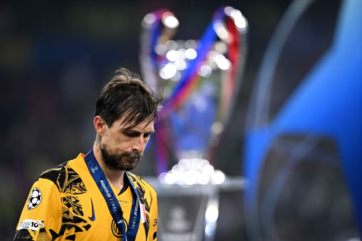 Francesco Acerbi dari Inter mundur dari skuad Italia setelah kalah telak atas PSG